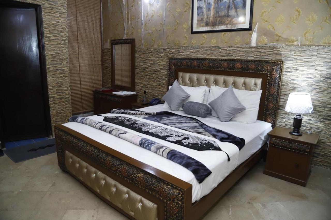 Hotel Sweet Inn Lahore Buitenkant foto