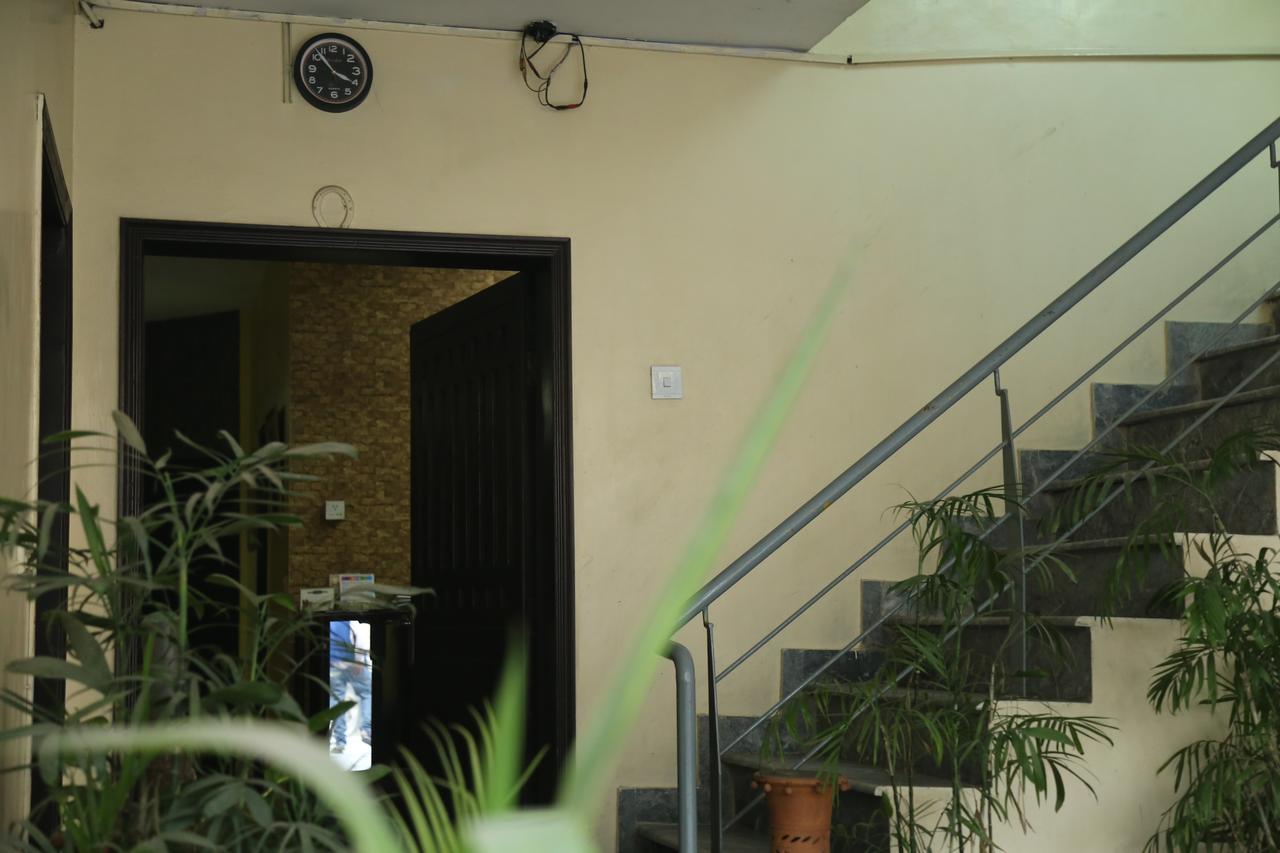 Hotel Sweet Inn Lahore Buitenkant foto