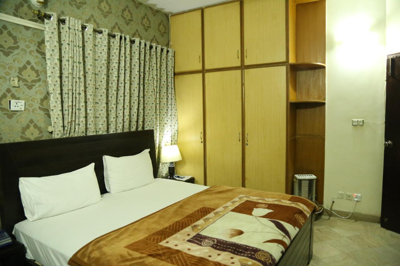 Hotel Sweet Inn Lahore Buitenkant foto