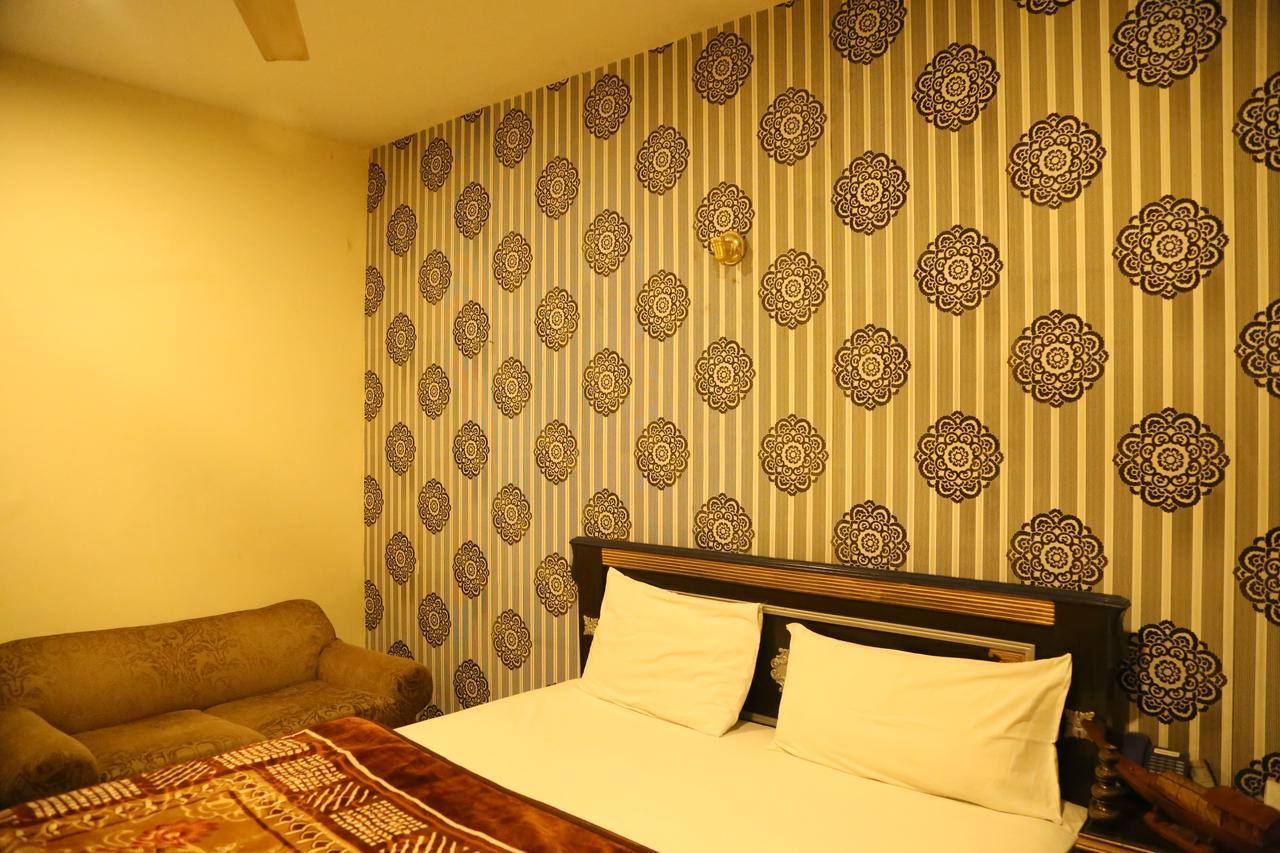 Hotel Sweet Inn Lahore Buitenkant foto