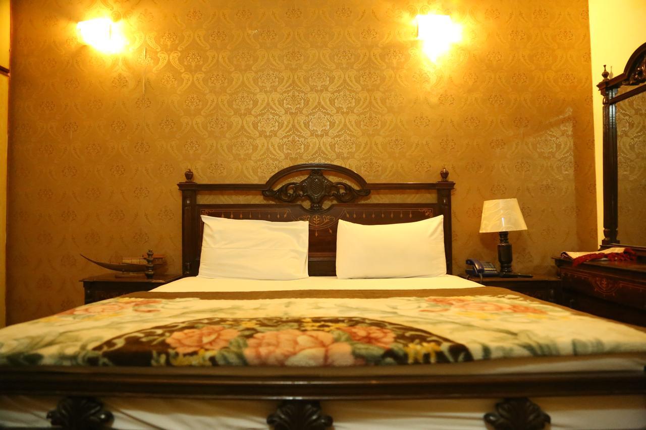 Hotel Sweet Inn Lahore Buitenkant foto