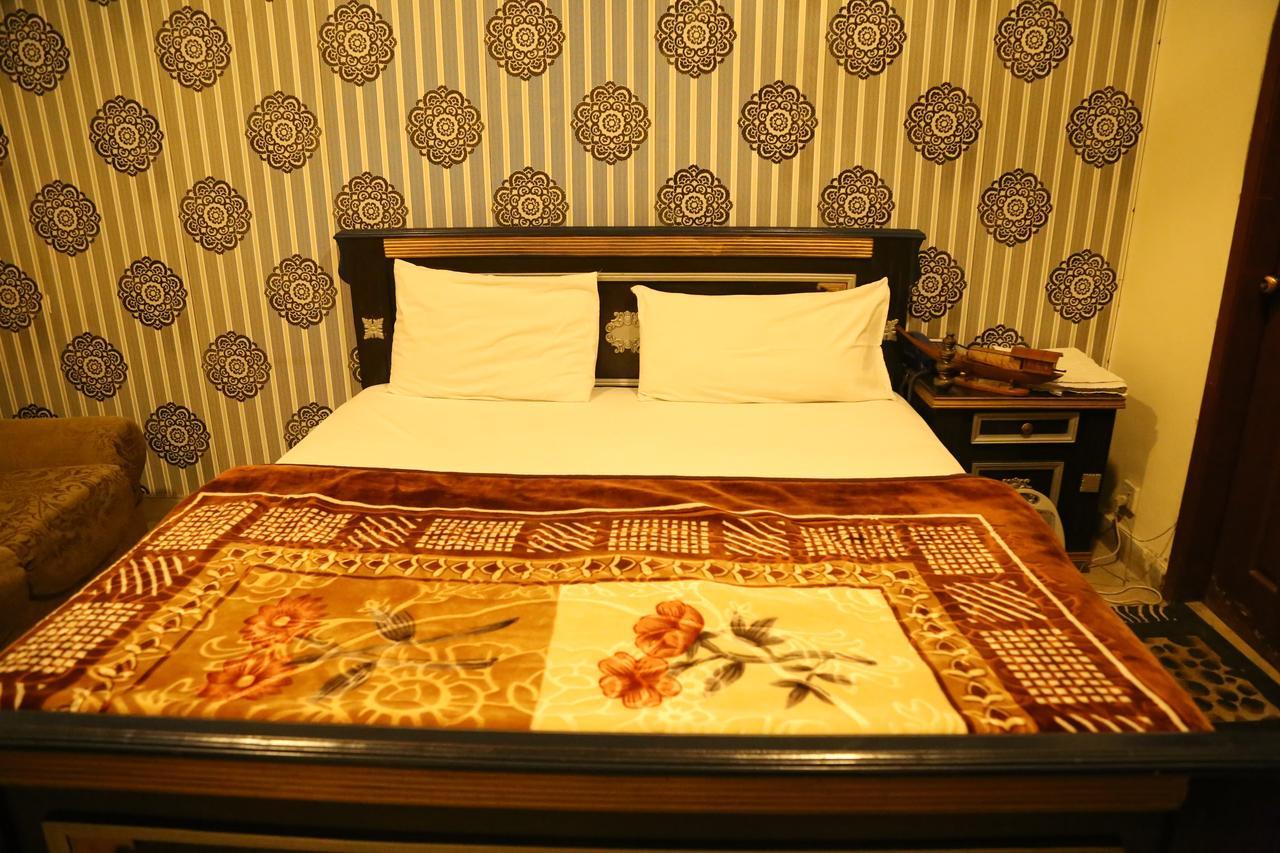 Hotel Sweet Inn Lahore Buitenkant foto
