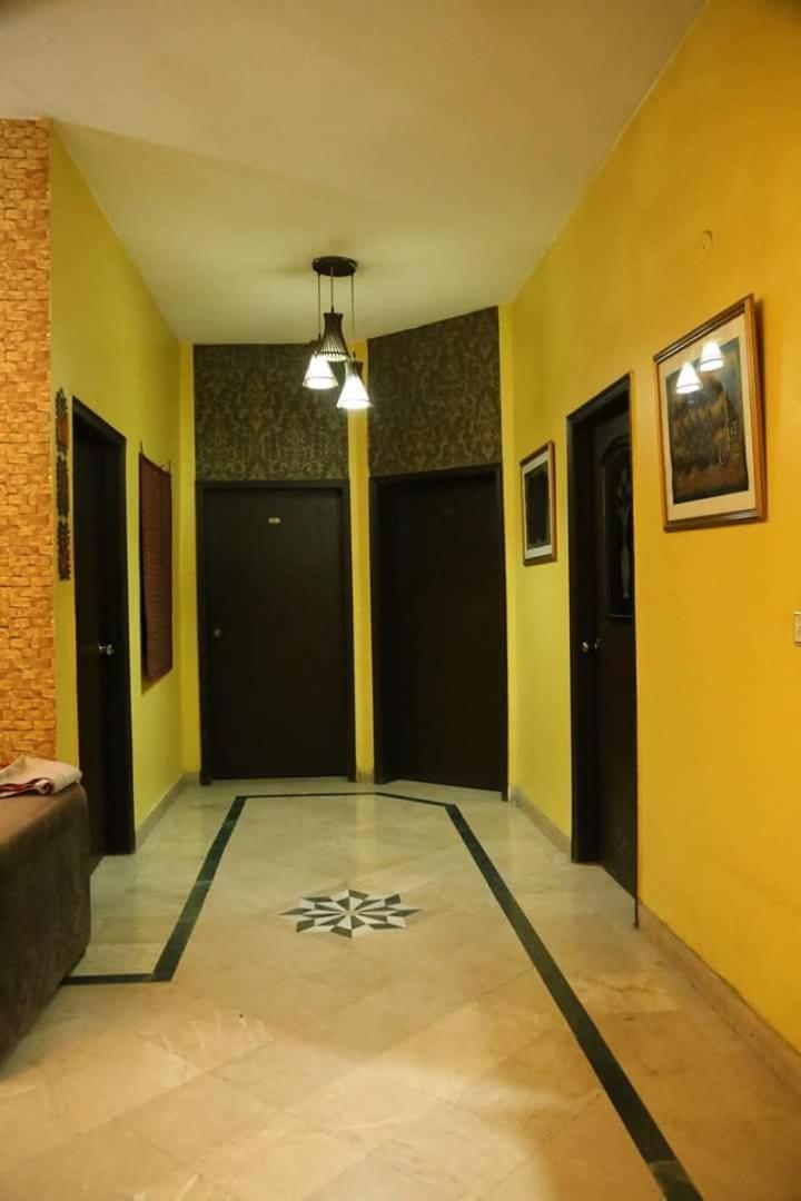 Hotel Sweet Inn Lahore Buitenkant foto