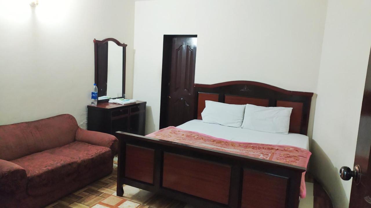Hotel Sweet Inn Lahore Buitenkant foto