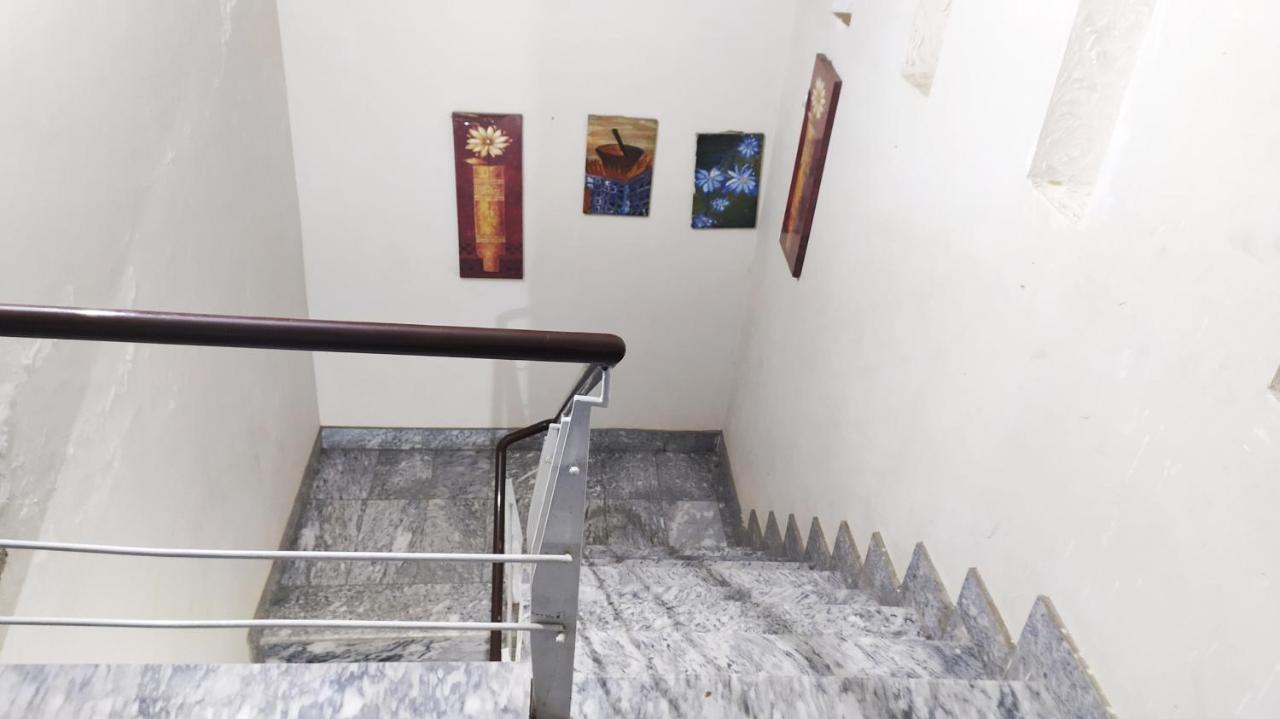 Hotel Sweet Inn Lahore Buitenkant foto