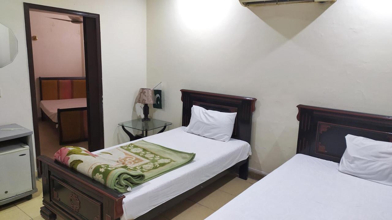 Hotel Sweet Inn Lahore Buitenkant foto